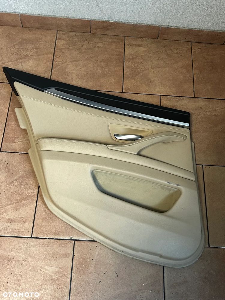 TAPICERKA DRZWI DRZWI LEWY TYŁ BMW F10 F11 - 1