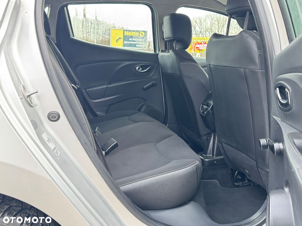 Renault Clio 1.2 16V 75 LIMITED - 14