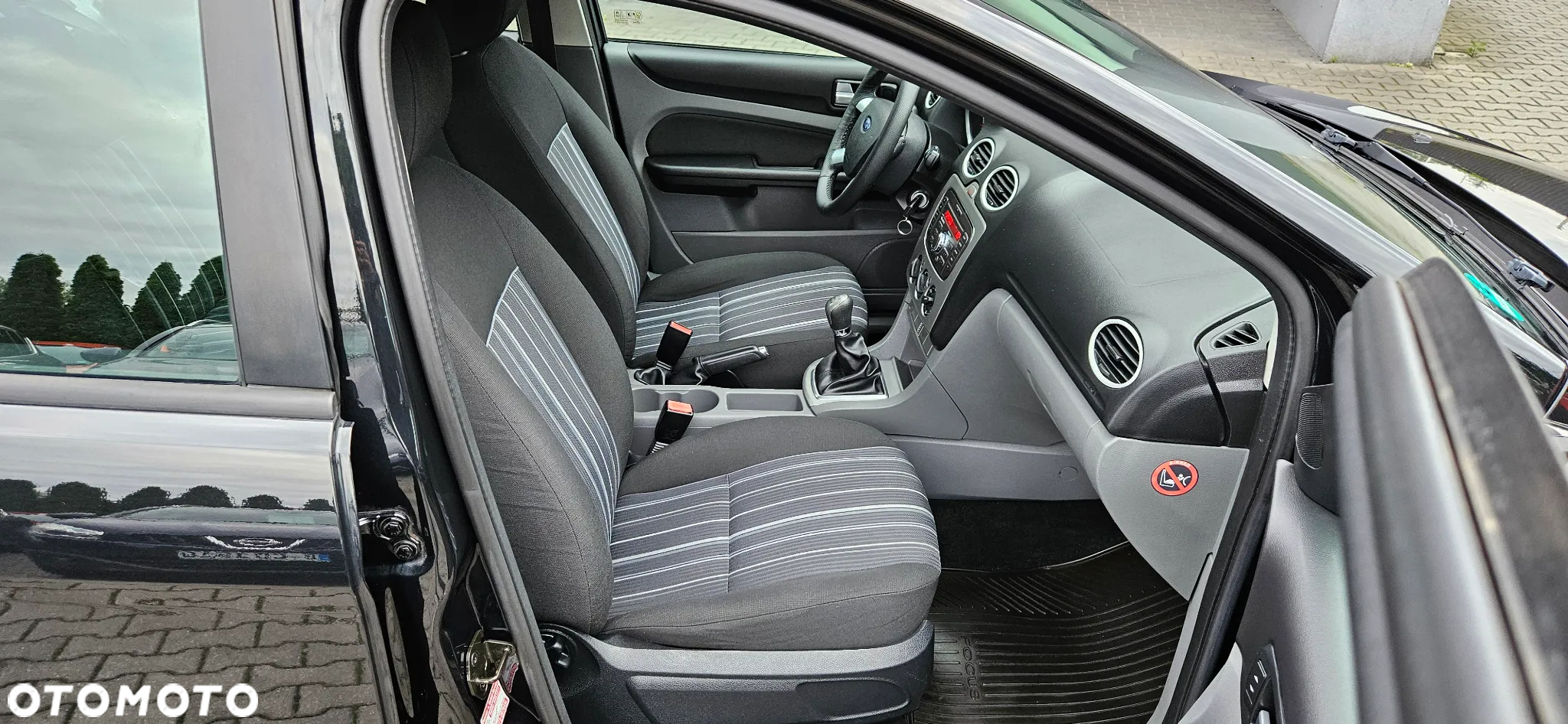 Ford Focus Turnier 1.6 16V Black Magic - 14