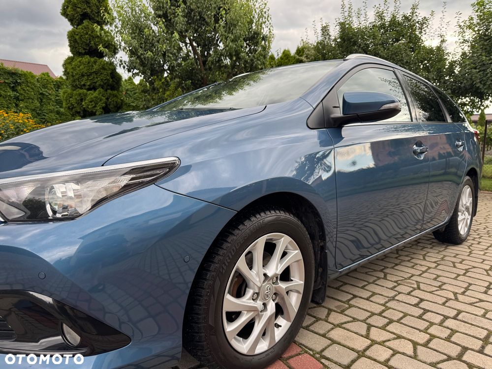 Toyota Auris 1.6 Prestige - 11