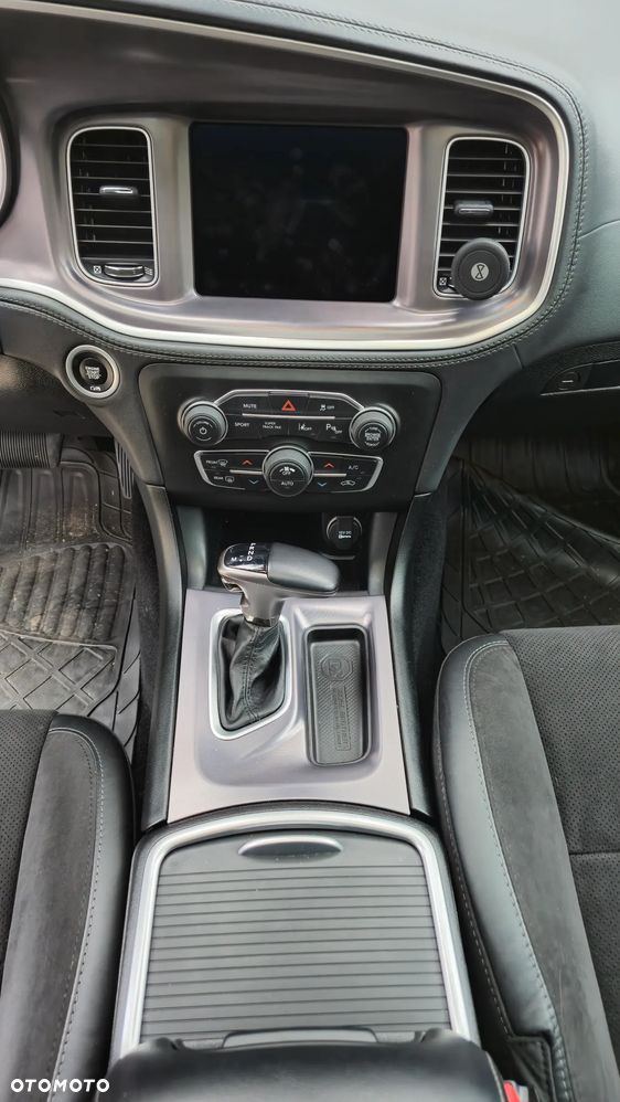 Dodge Charger 5.7 R/T - 31