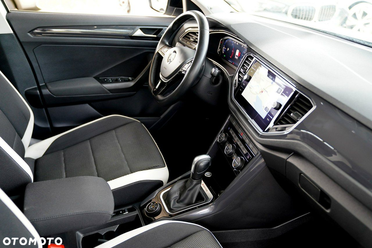 Volkswagen T-Roc - 28