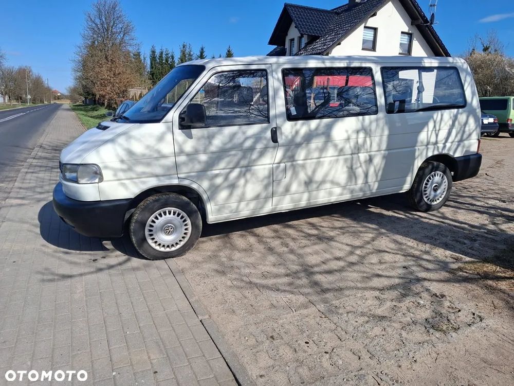 Volkswagen Caravelle Basis / CL - 3