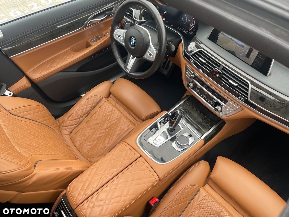 BMW Seria 7 750Li xDrive sport - 22