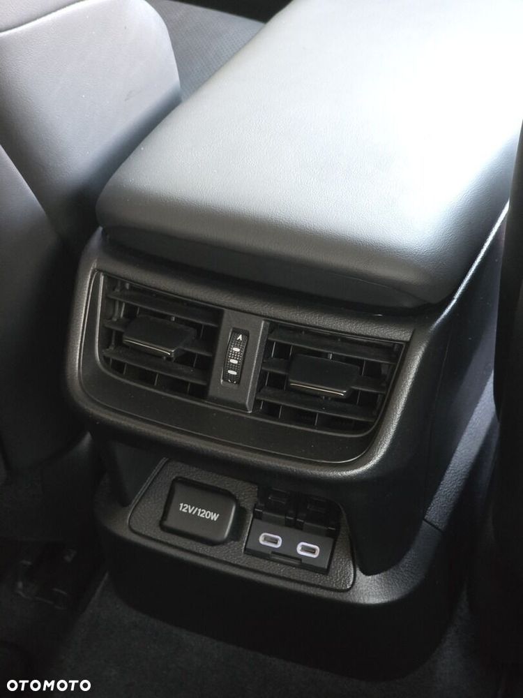 Lexus ES 300h Business Edition - 28