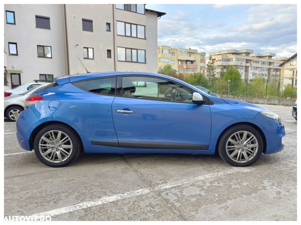 Renault Megane III Coupe 1.5 dCi Color Edition - 11