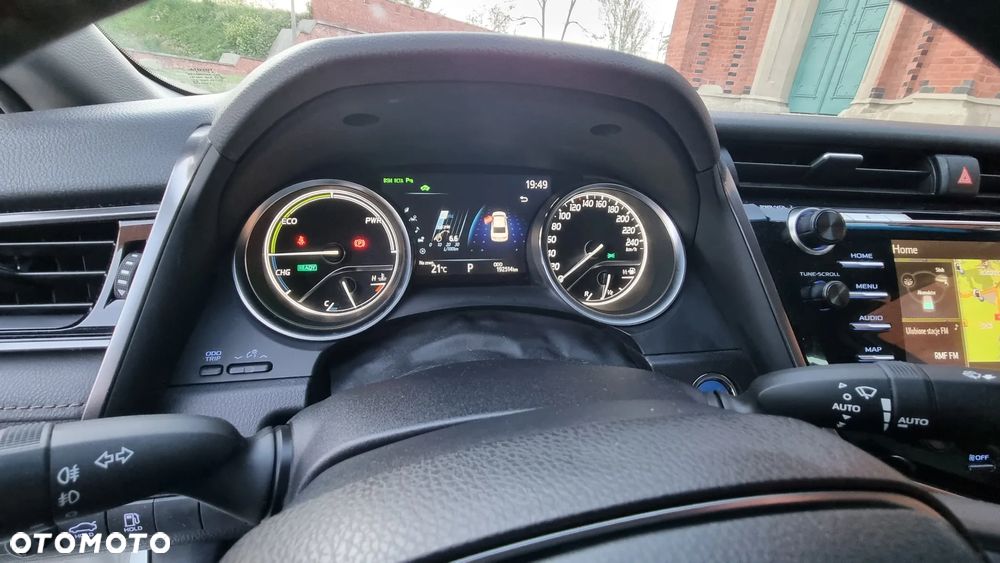 Toyota Camry 2.5 Hybrid Executive CVT - 11