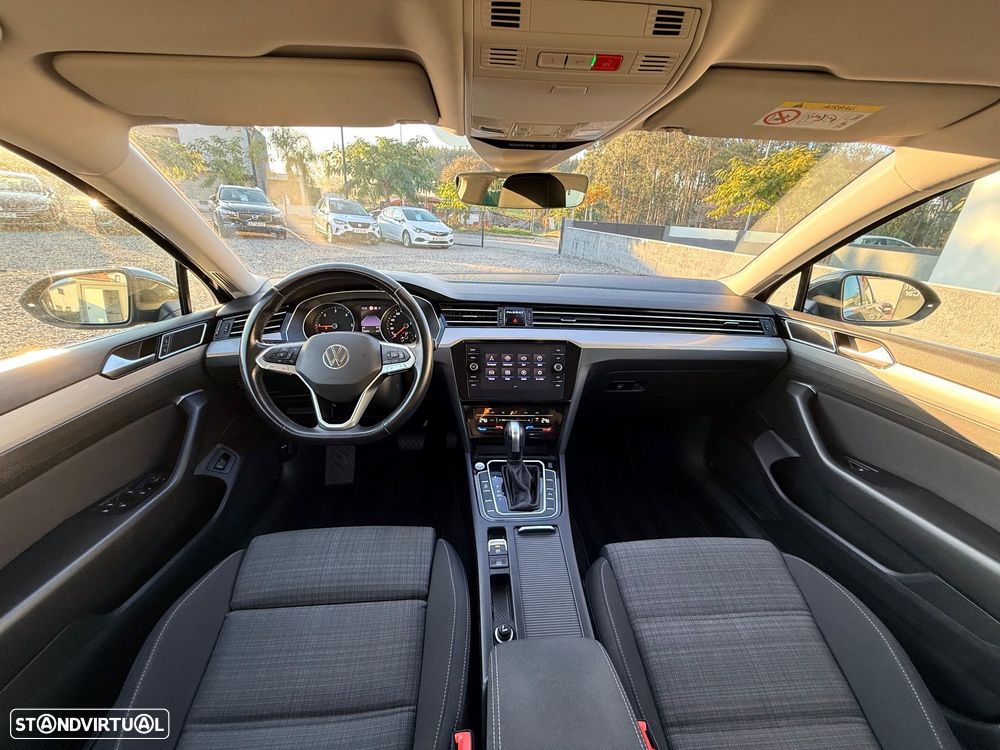 VW Passat Variant 2.0 TDi Business DSG - 40