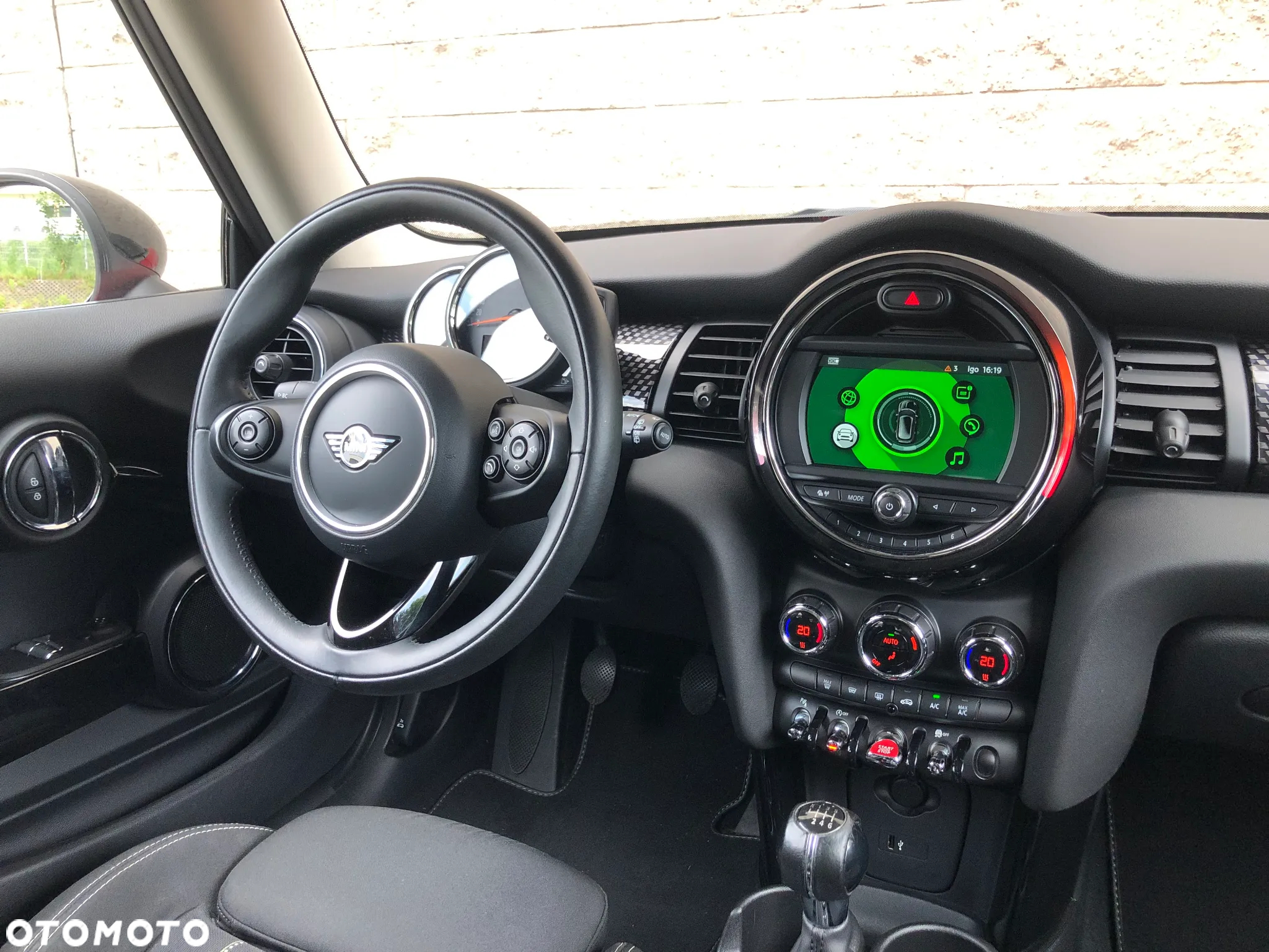 MINI Cooper S Standard - 11