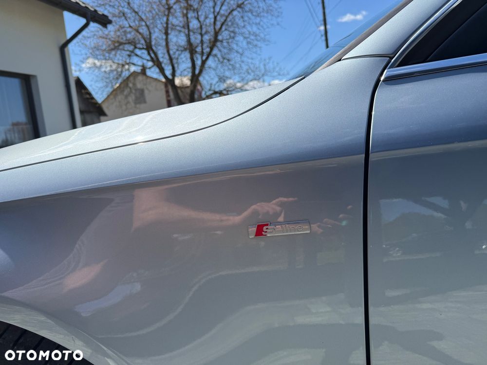 Audi A4 Avant 2.0 TDI DPF S line Sportpaket - 9