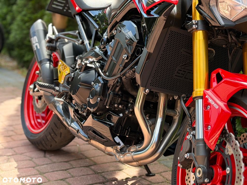 Kawasaki Z 900 - 12
