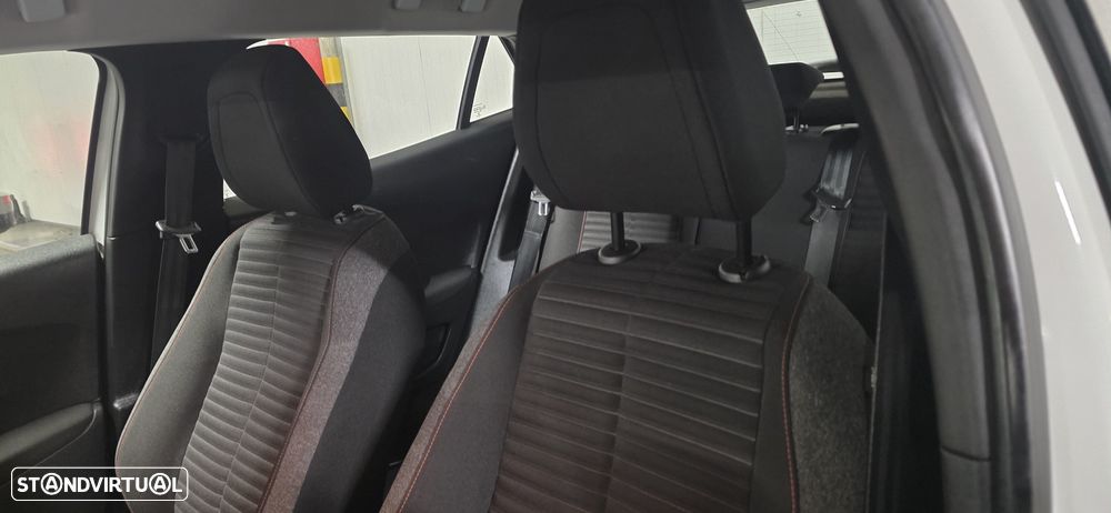 Peugeot 2008 1.2 PureTech Active Pack - 15