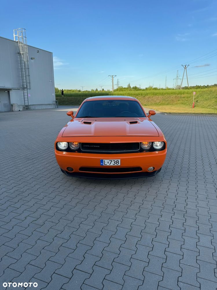 Dodge Challenger - 6
