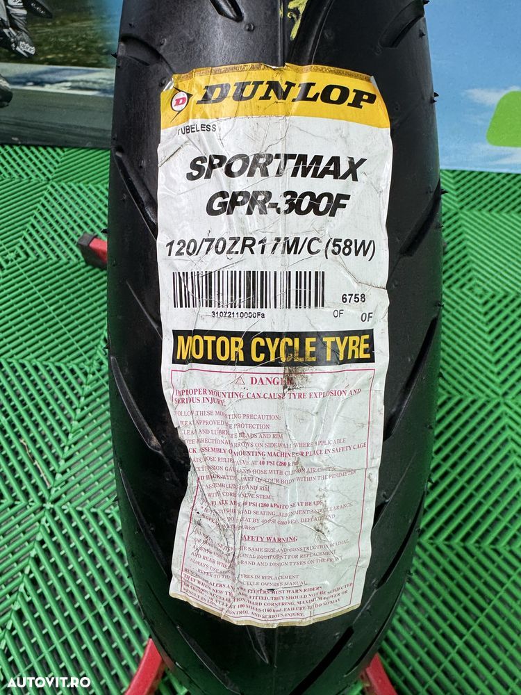 Anvelopa Moto 120 70 17 Dunlop GPR 300 NOUA 2022 Cauciuc Fata C2461 - 3
