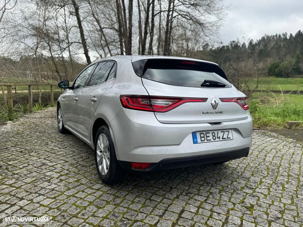 Renault Mégane - 7