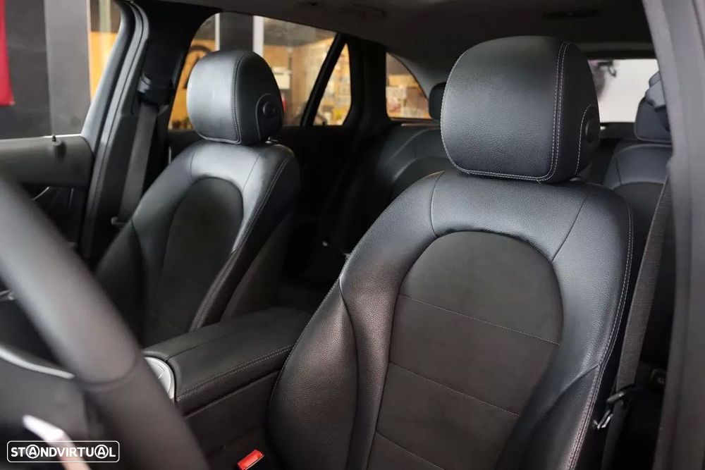 Mercedes-Benz GLC 350 e 4Matic 7G-TRONIC - 28