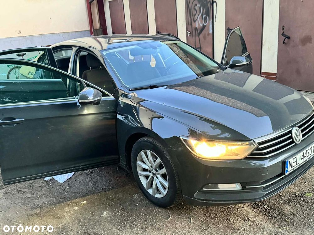 Volkswagen Passat 1.8 TSI BMT Comfortline DSG - 4