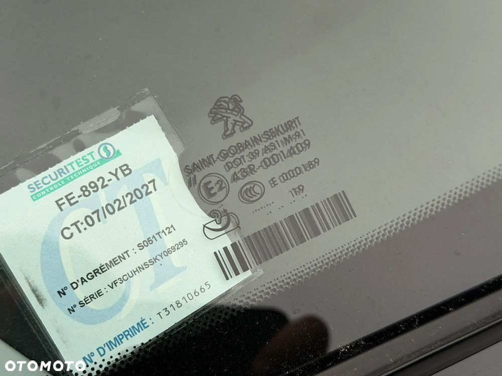 Peugeot 2008 1.2 PureTech Allure S&S - 39