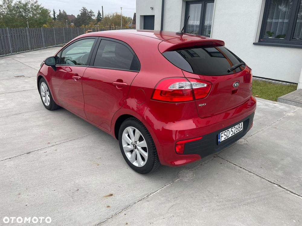 Kia Rio - 5