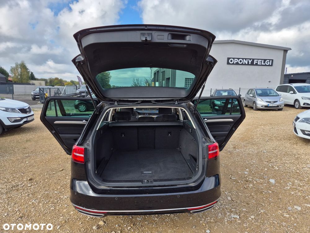 Volkswagen Passat Variant 2.0 TDI SCR DSG Comfortline - 10