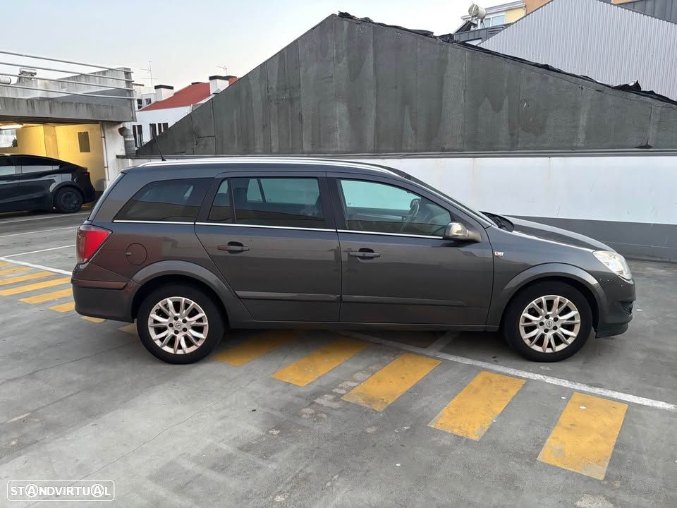 Opel Astra 1.7 CDTI Cosmo ecoFLEX - 4