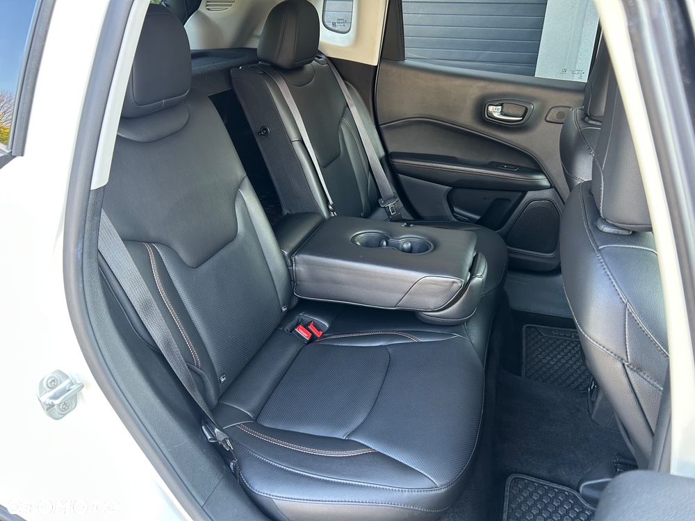 Jeep Compass 1.4 MultiAir Limited - 25