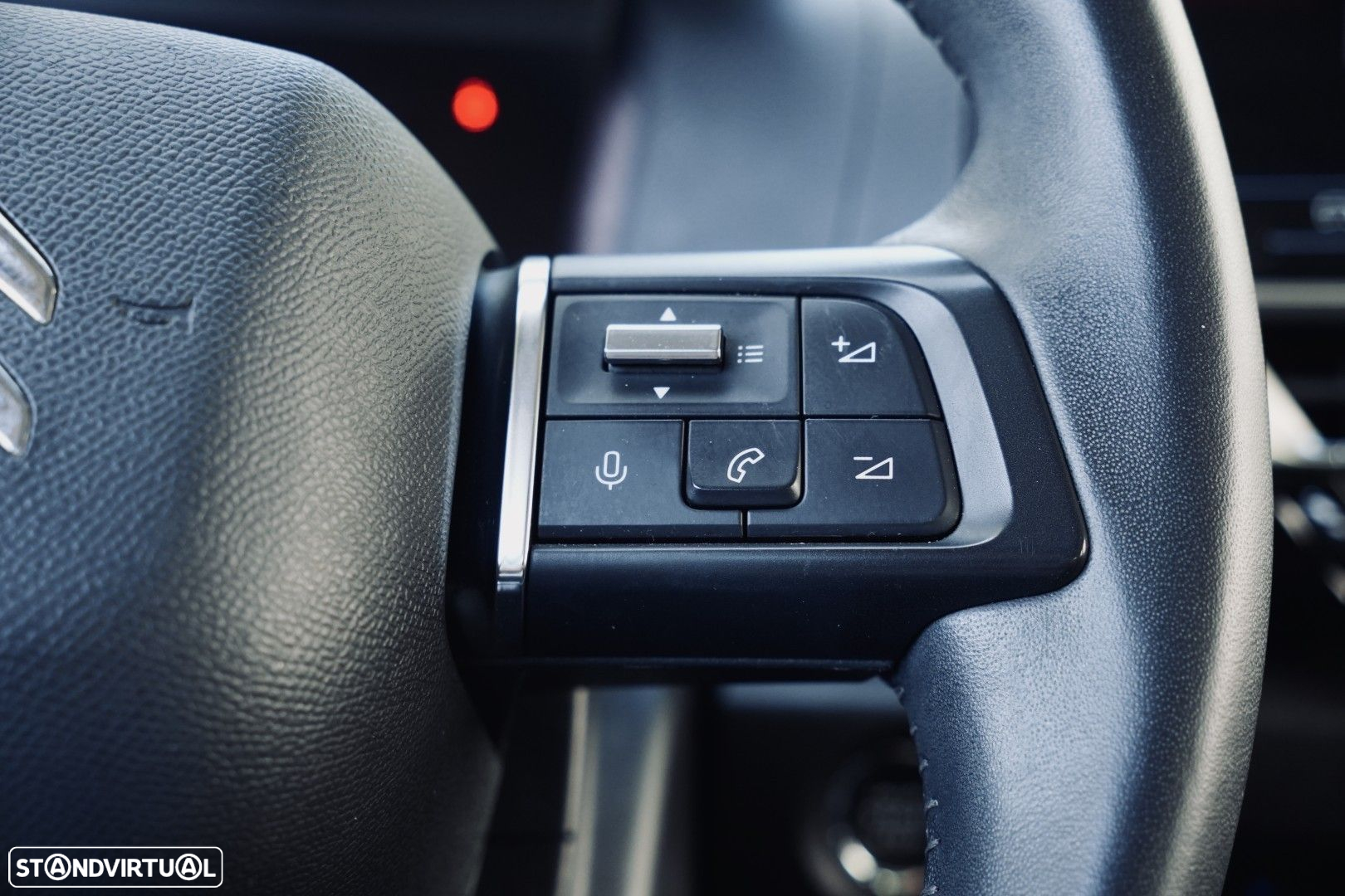Citroën C4 1.2 PureTech Shine - 33