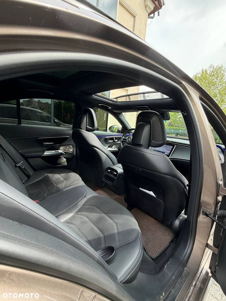 Mercedes-Benz Klasa E 220 d mHEV AMG 9G-Tronic - 10