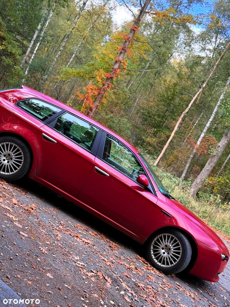 Alfa Romeo 159 2006 photo 5