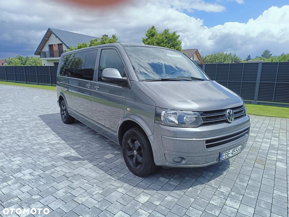 Volkswagen Caravelle - 3
