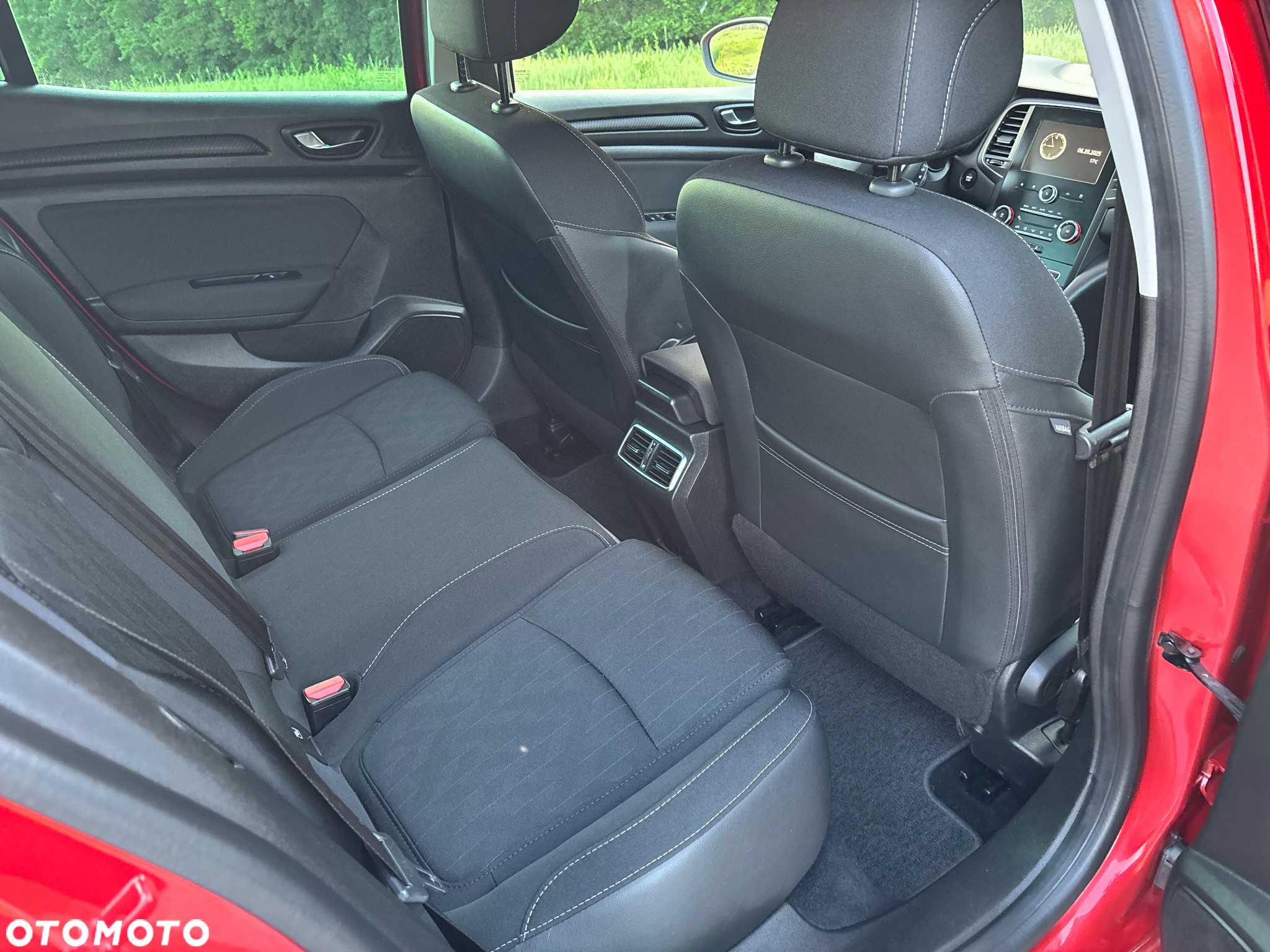 Renault Megane 1.3 TCe FAP Limited EDC - 29