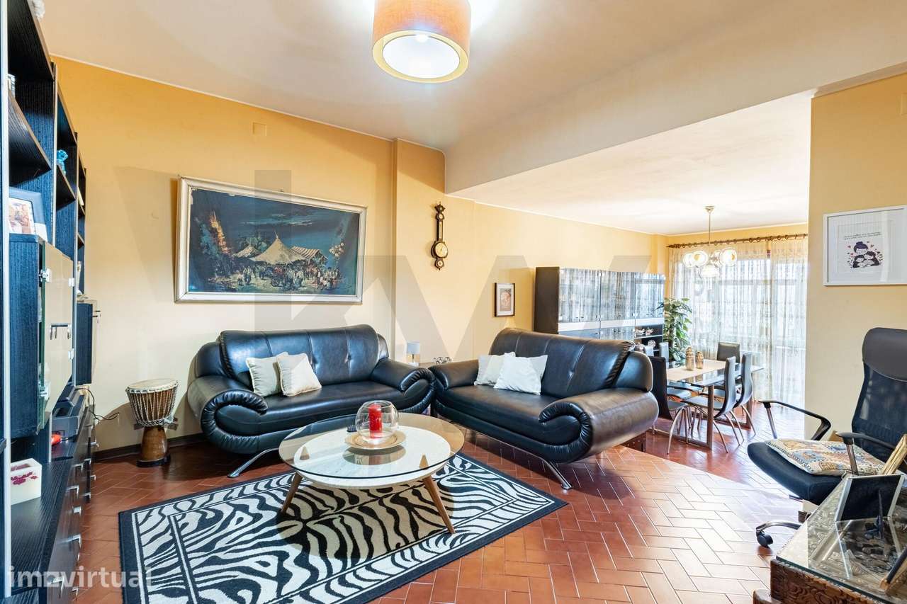 Fabuloso apartamento T3 + 1, situado na Avenida da República, em Vila - Grande imagem: 5/33