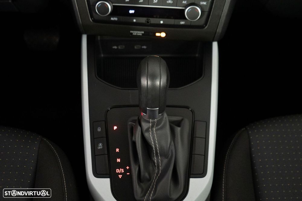 SEAT Arona 1.0 TSI Style DSG - 24