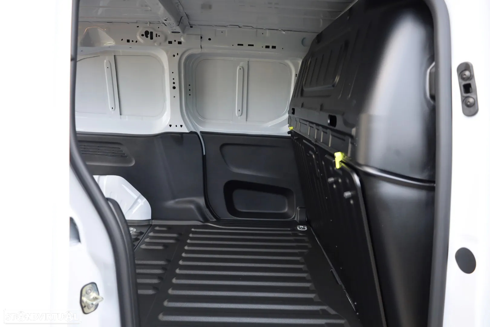 Fiat Doblo 1.5 BlueHDi Maxi - 16