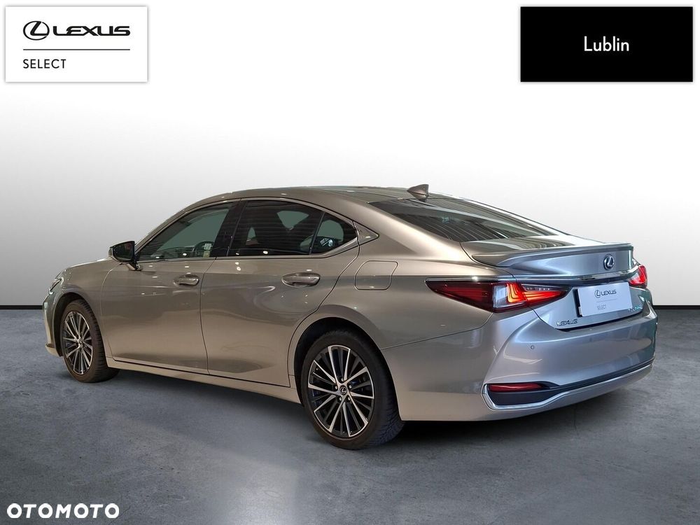 Lexus ES 300h Business Edition - 3
