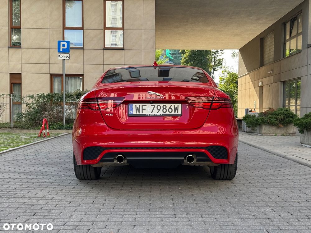 Jaguar XE 2.0 P250 R-Dynamic S - 6