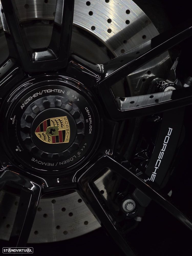 Porsche 911 (992) Carrera 4 GTS PDK - 19