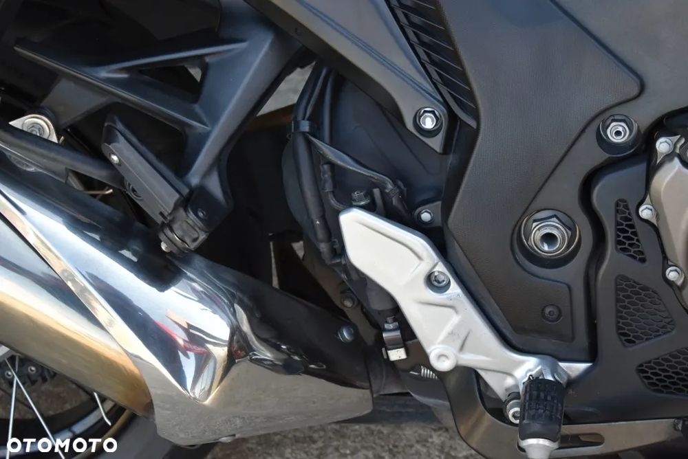 Honda VFR - 35