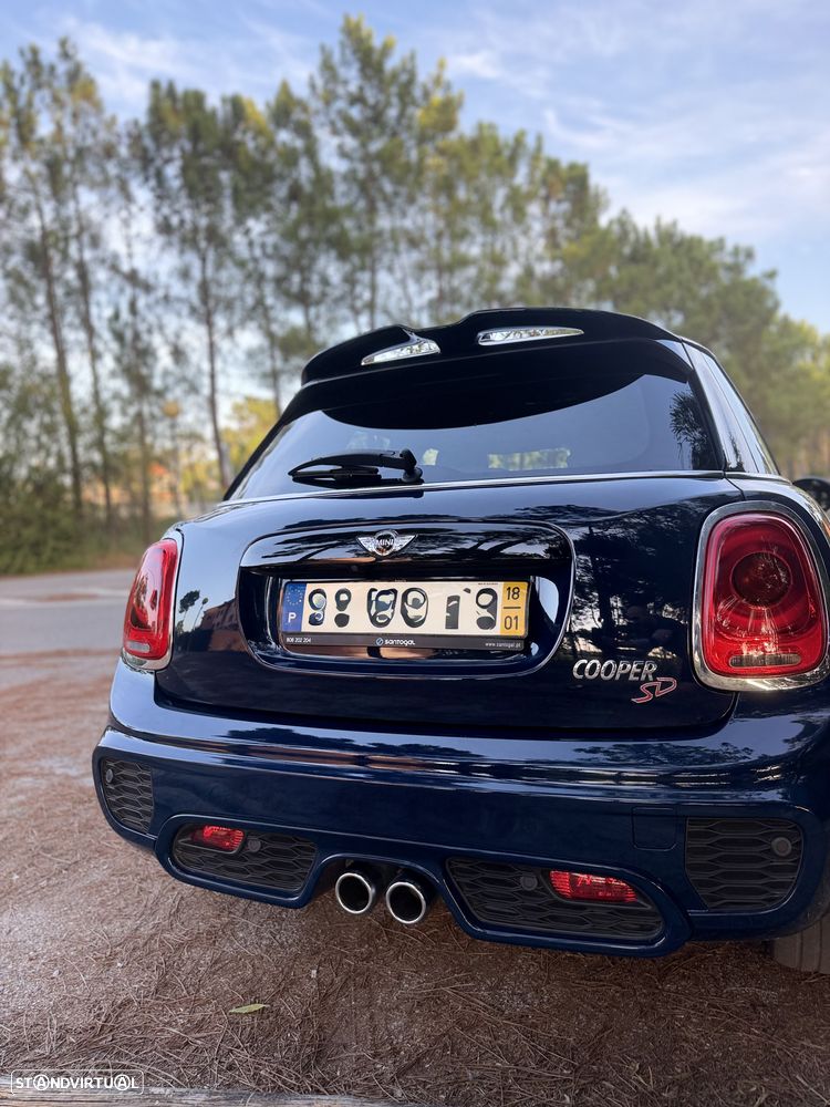 MINI 5 Portas Cooper SD Auto Desportiva - 8