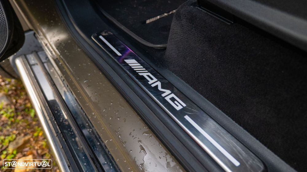 Mercedes-Benz G 63 AMG Speedshift 9G-TRONIC - 32