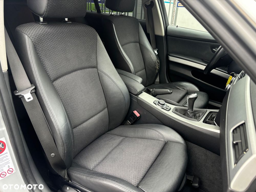 BMW Seria 3 - 23
