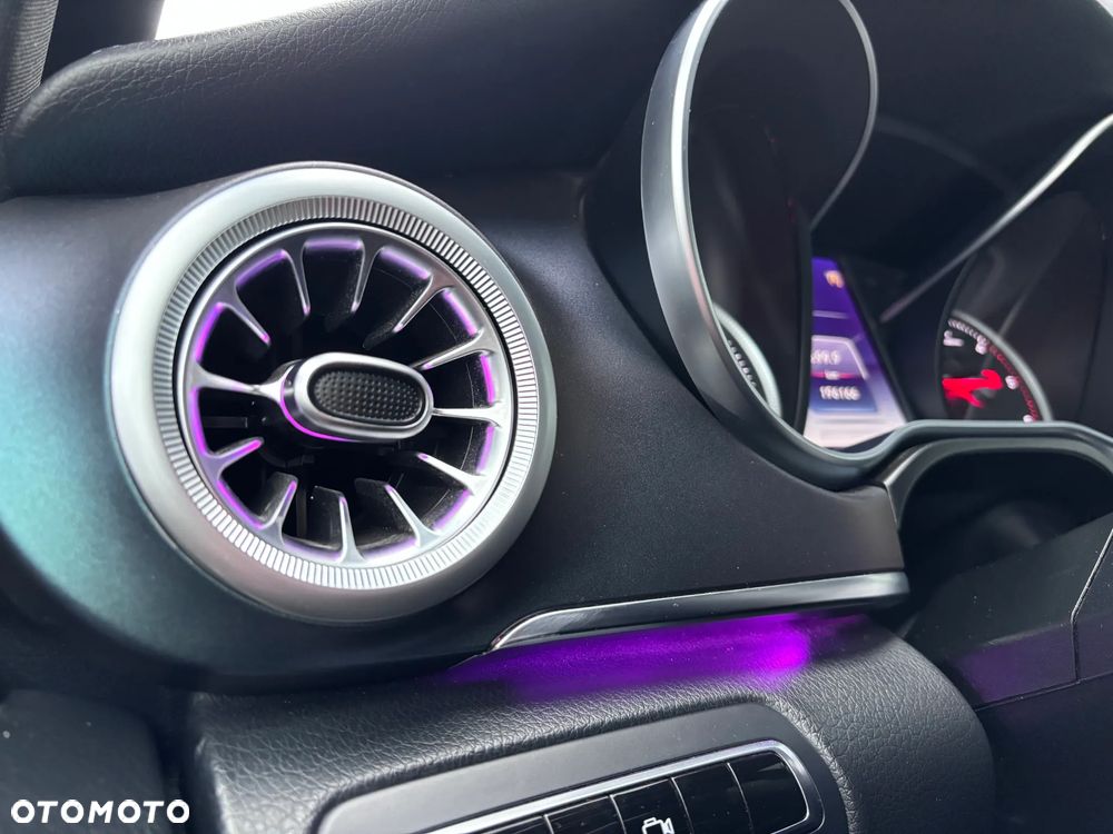 Mercedes-Benz Klasa V 250 d 4-Matic Exclusive 7G-Tronic - 25