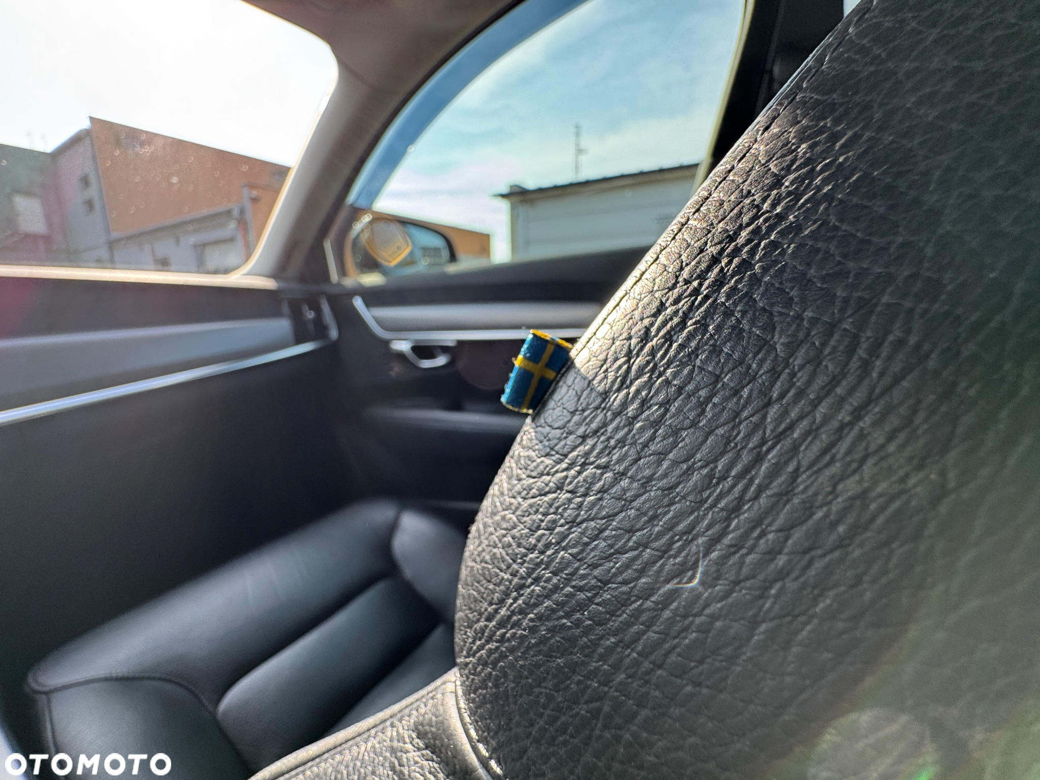 Volvo V90 D5 AWD Geartronic Momentum Pro - 31