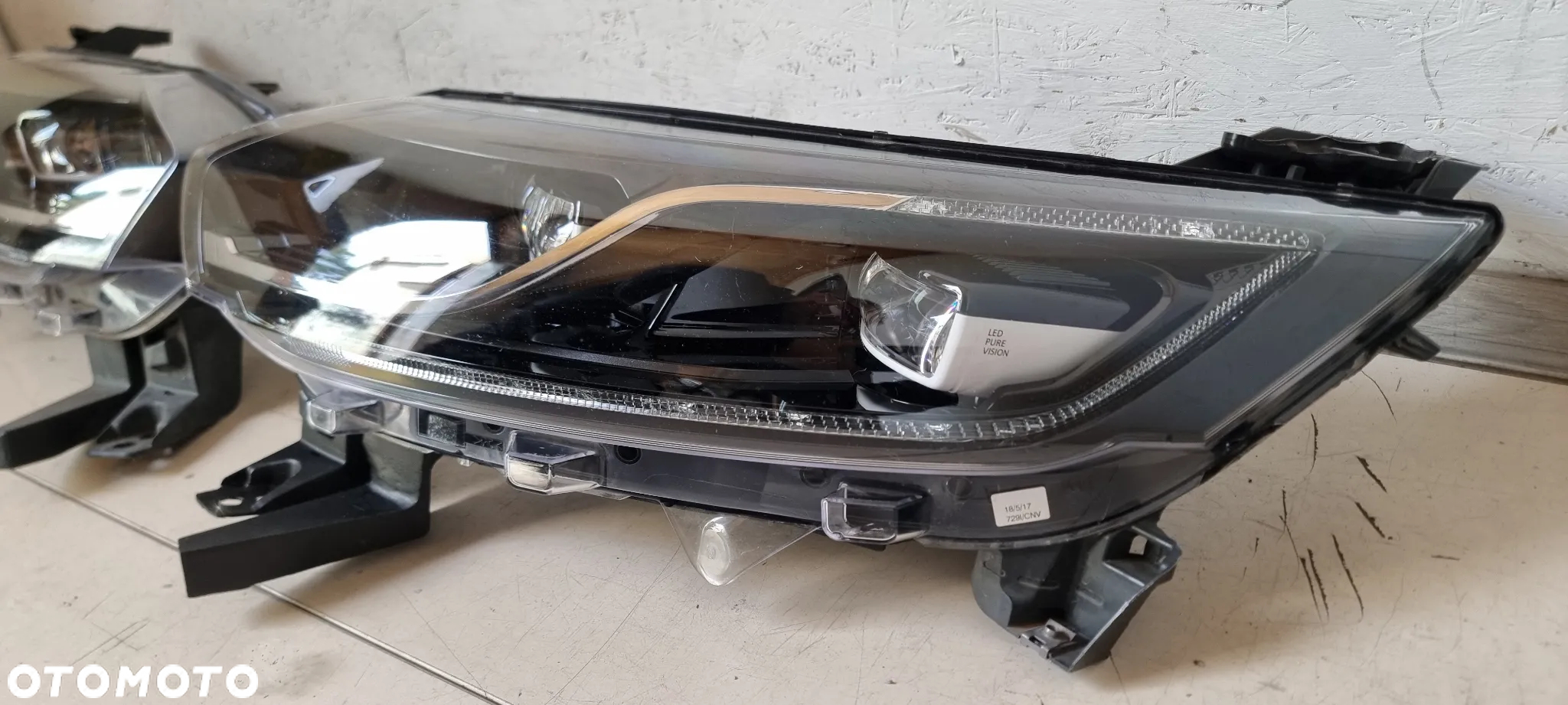 Lampa PURE LED przód prawa lewa RENAULT ESPACE V 5 - 3