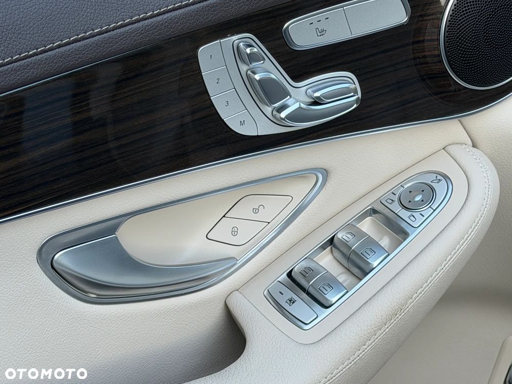 Mercedes-Benz GLC 300 de 4-Matic Business Edition - 18