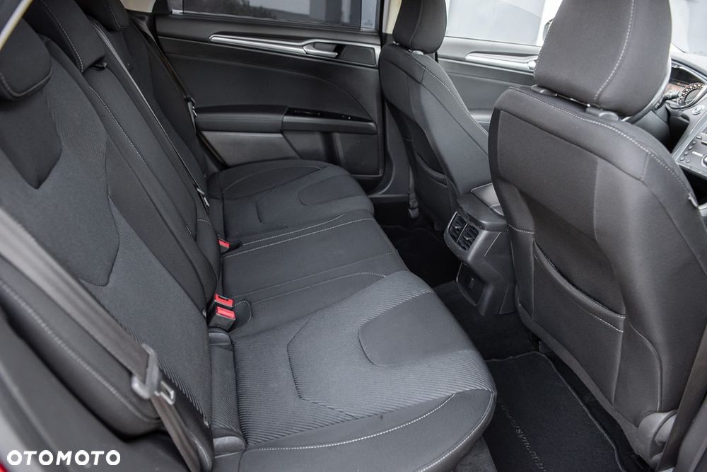 Ford Mondeo 2.0 TDCi Titanium - 32