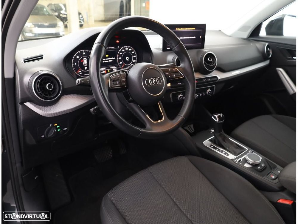 Audi Q2 30 TDI Advanced S tronic - 10