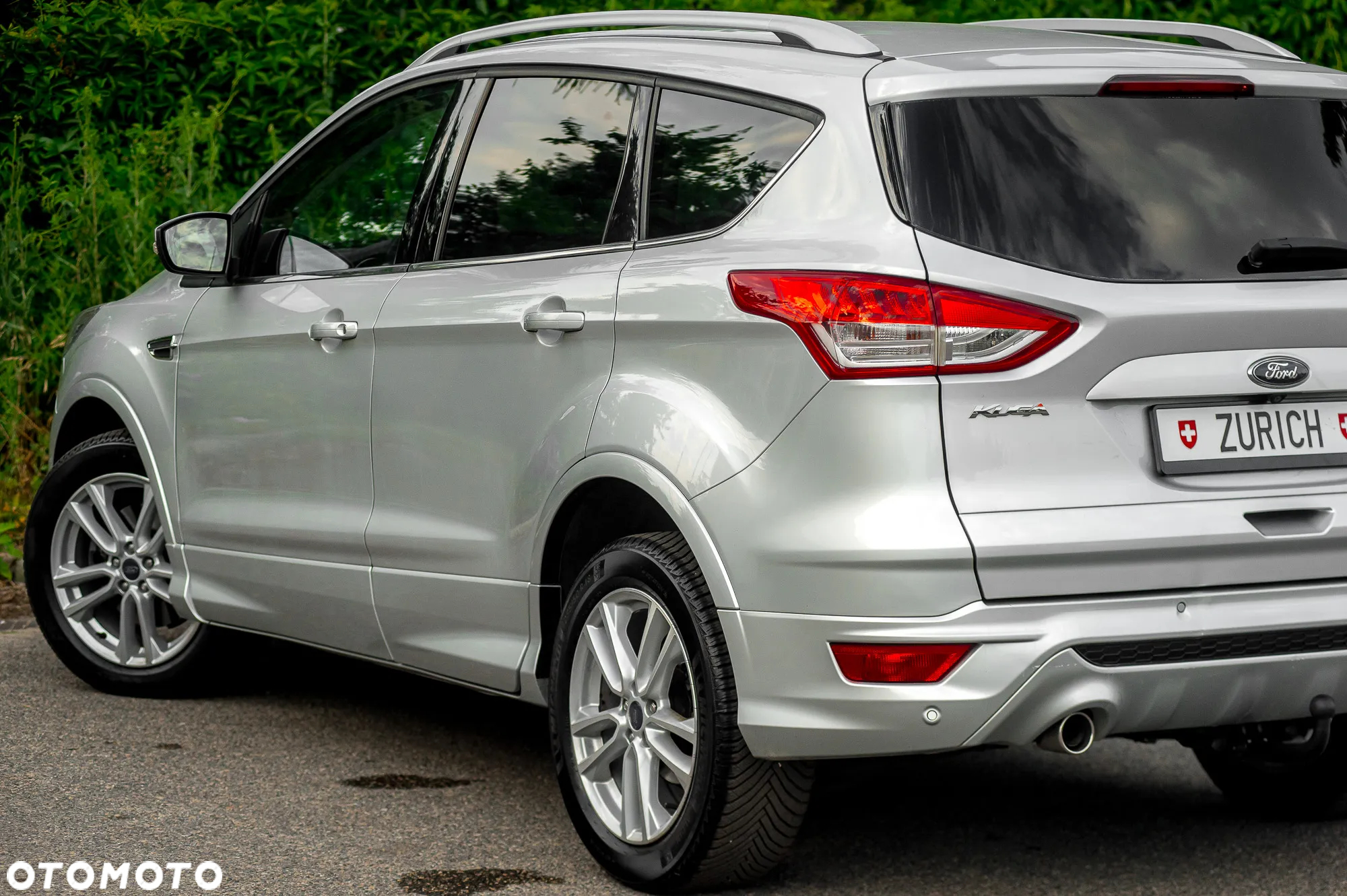 Ford Kuga 2.0 TDCi 4x4 Titanium - 38