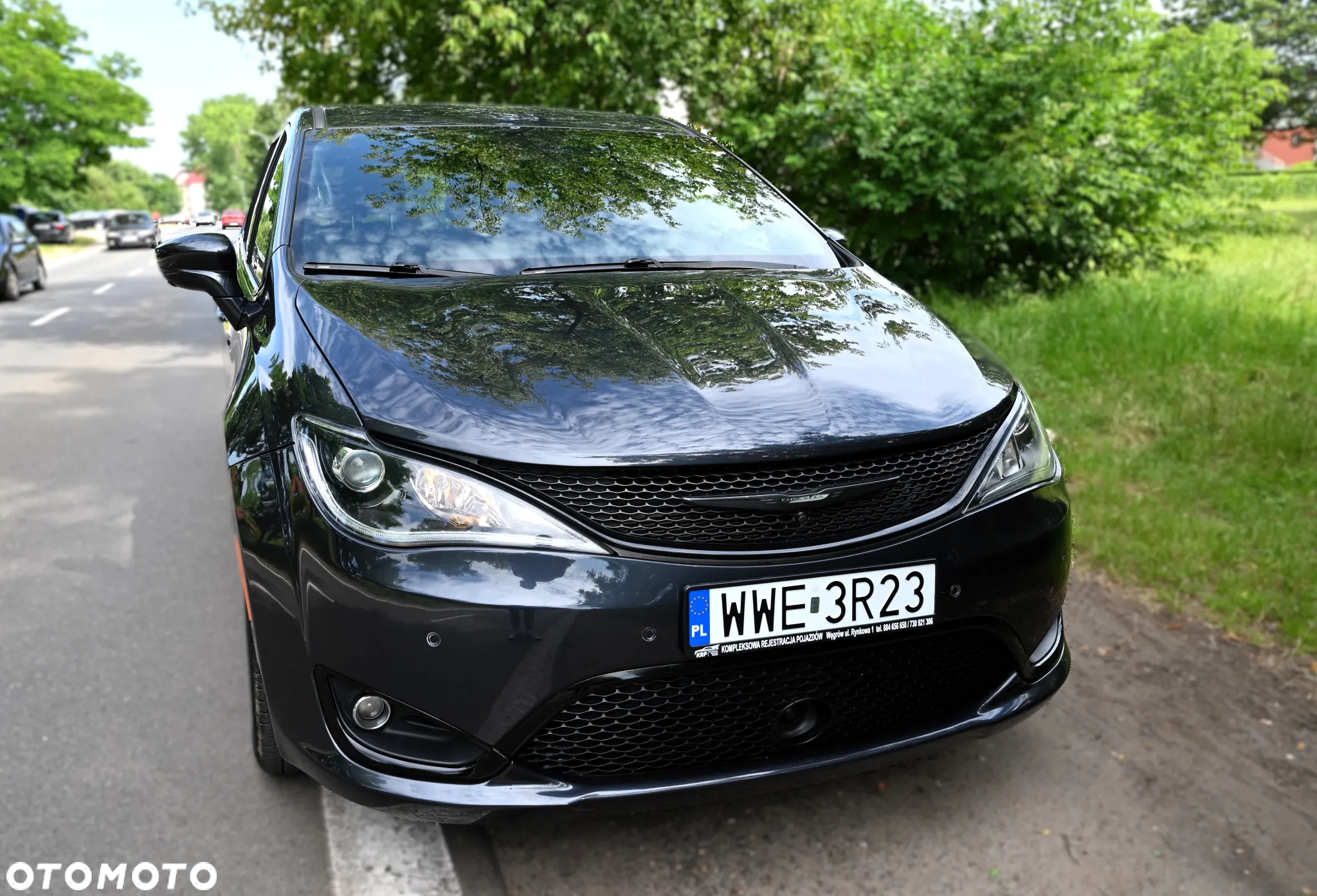 Chrysler Pacifica - 13