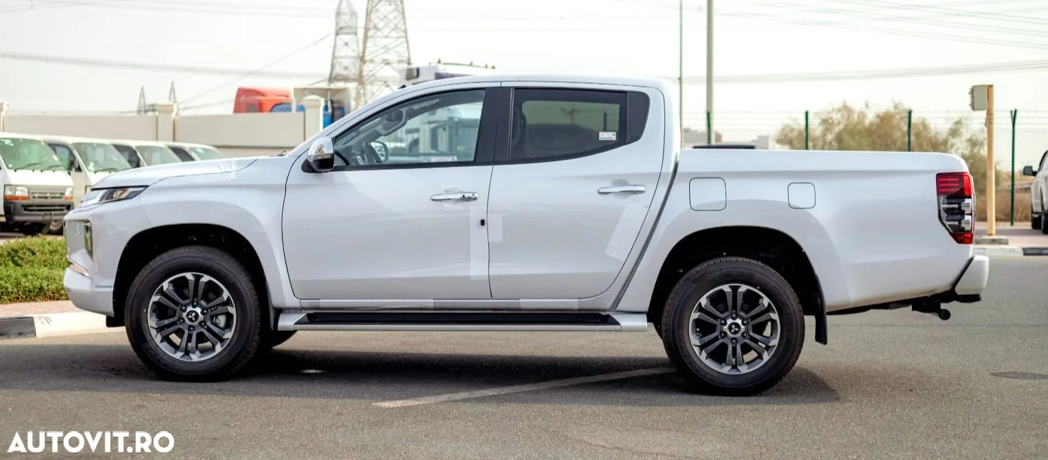 Mitsubishi L200 Pick Up 4x4 S&S Autm. Double Cab Intro Edition - 17